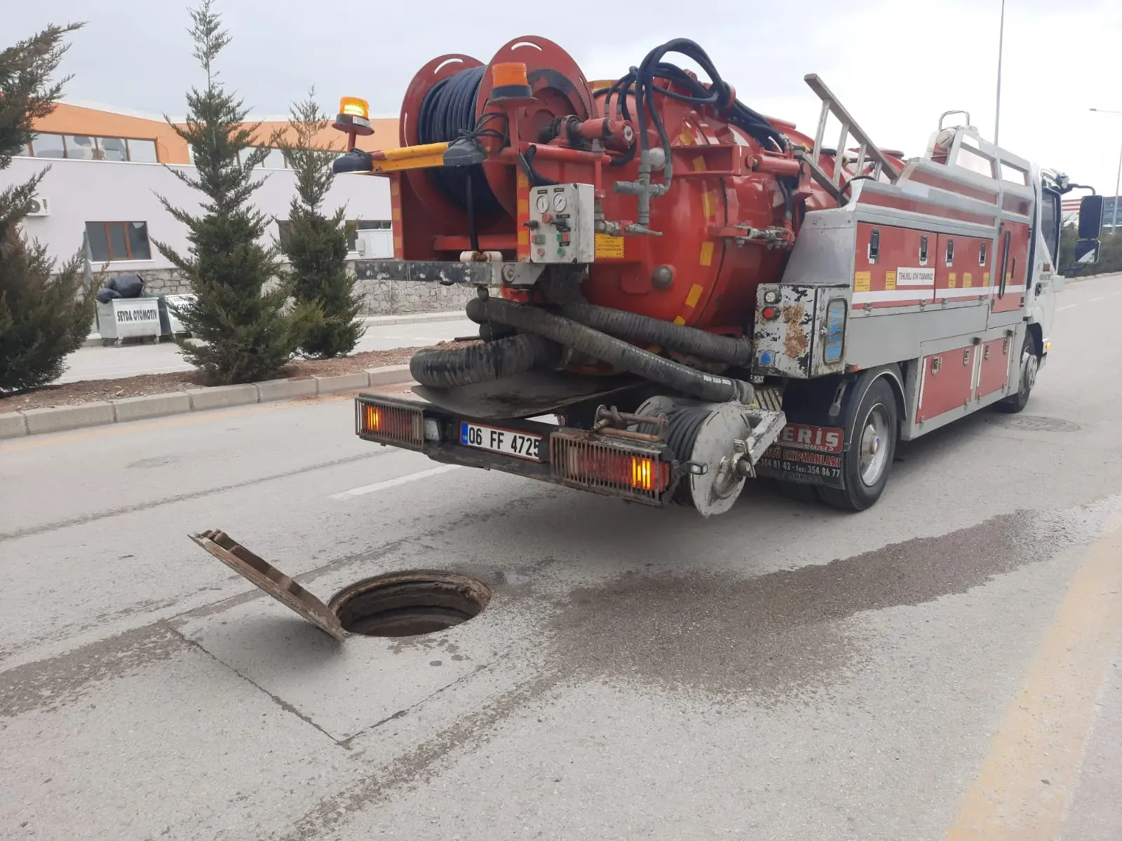 Ankara kanal tıkanıklığı açma aracı açık alanda